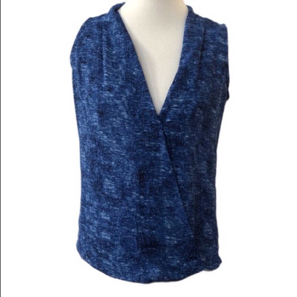 NWT Violet +Claire Blue Sleeveless Blouse